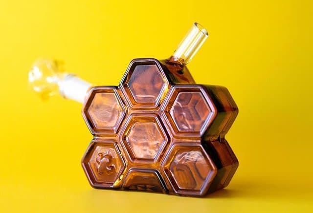 Cannabox May 2020 Bee Happy Honeycomb Bong