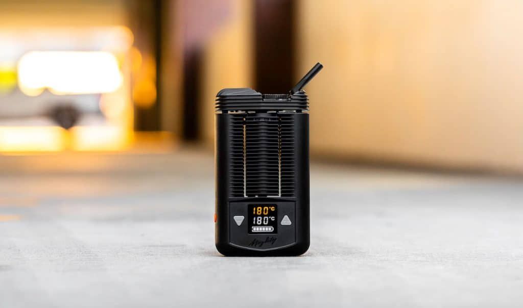 Vaping using the Mighty Vaporizer is Awesome