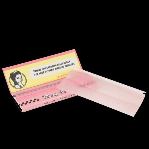 Blazy Susan 1 1/4” Pink Rolling Papers