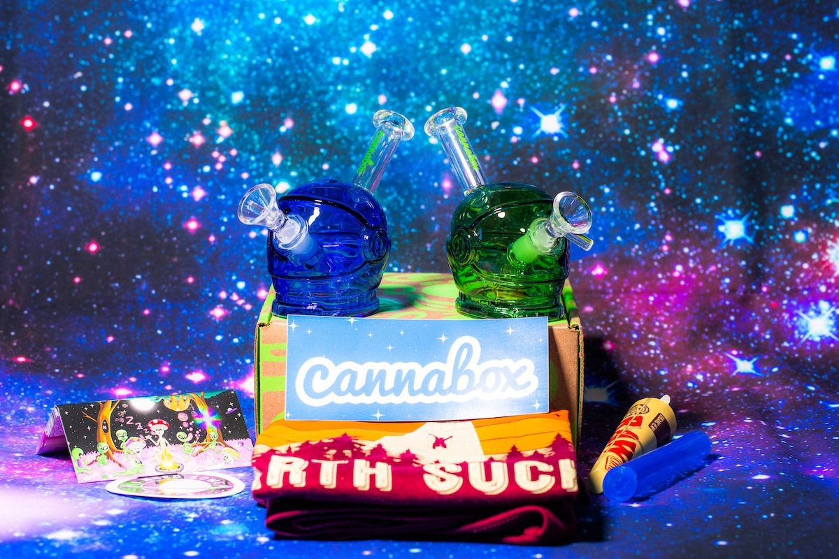 Cannabox August 2025 Spaced Astronaut Bong