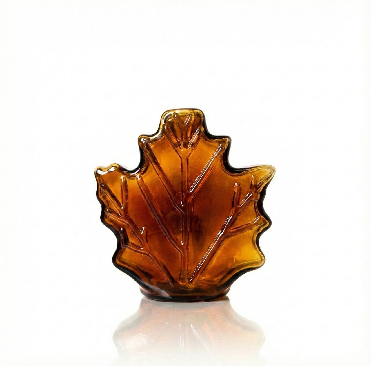 Maple Leaf Hand Pipe