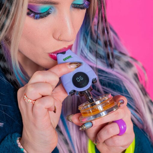 Ooze Hover 650 mAh Concentrate Vaporizer from Cannabox, featuring a sleek and compact design for effortless portability, adjustable voltage settings for customizable dabbing experiences, and a modern aesthetic that enhances any cannabis culture lifestyle.