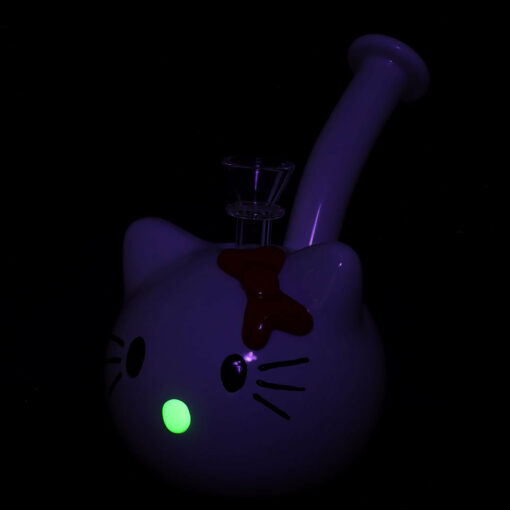 7-inch Kitty Glass Water Pipe featuring a novelty head design, fixed diffuser downstem, and angled mouthpiece, crafted from durable borosilicate glass.