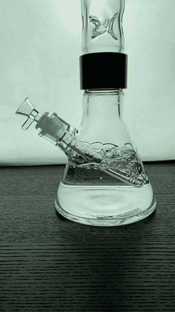 Smile Standard Beaker - Image 7